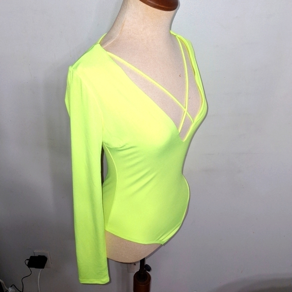 Fashion Nova- Lemon 🍋 Lime Bodysuit- W Sz Small - Picture 2 of 6